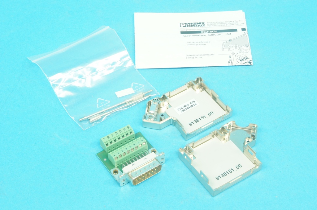 Phoenix Contact 2761606 SUBCON15/M-SH Bus connector (box is open)