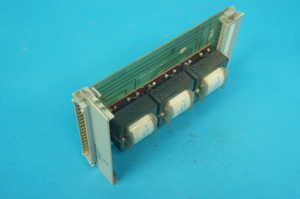 Siemens 7TM3512/BB C72451-A233-A71 C73040-A23-C18-1 100-110 VAC 50 Hz module