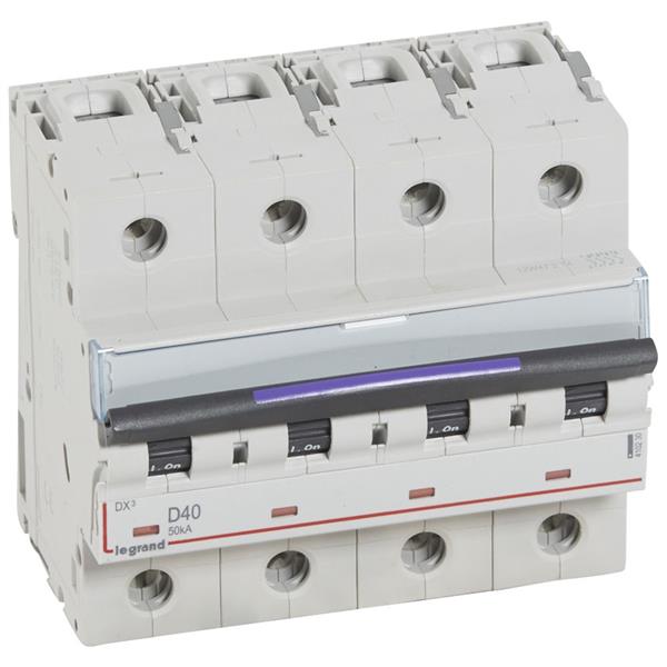 Automaat DX³ - 50kA - curve D - 4-polig - 400V - 40A - 6 modules