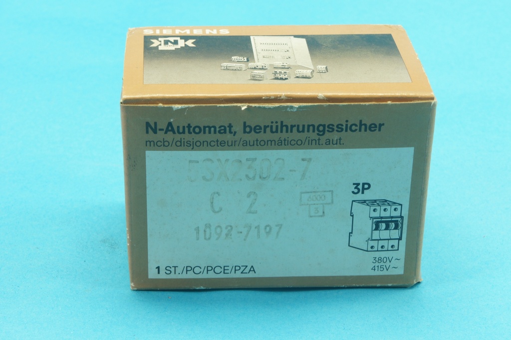 Siemens 5SX2302-7 C2A 6kA 3-Pole circuit breaker