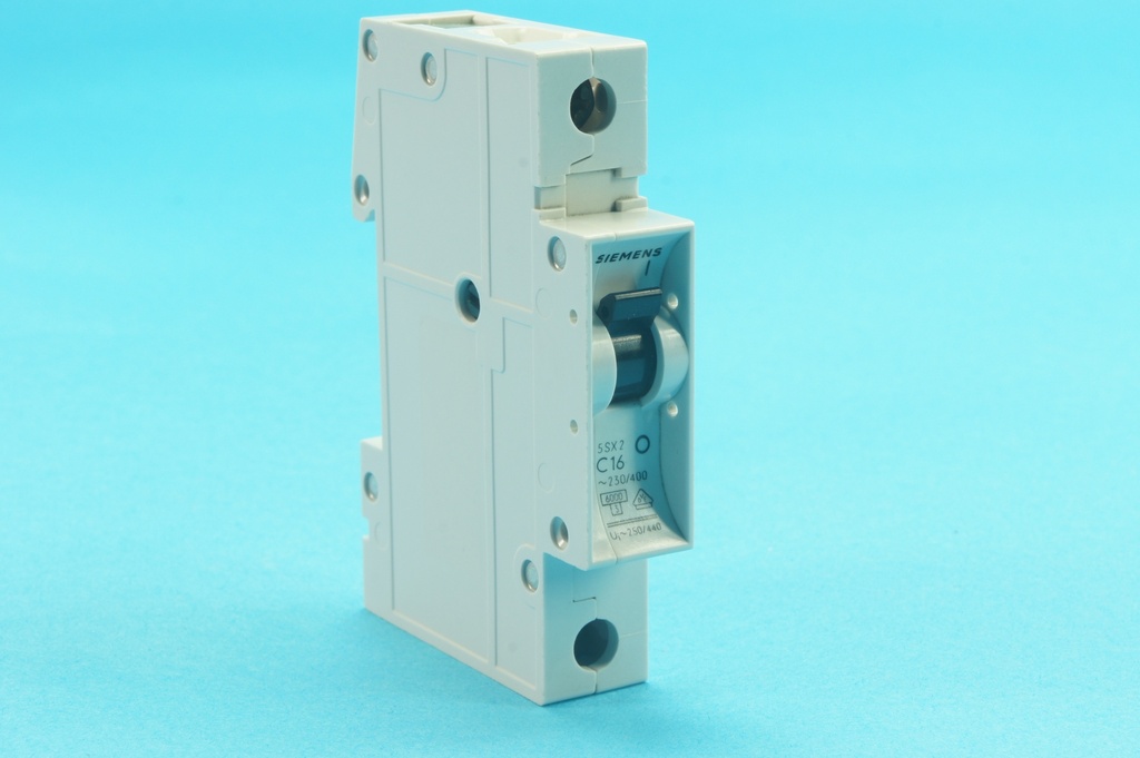 Siemens 5SX2 C16 circuit breaker 6 kA 1-pole