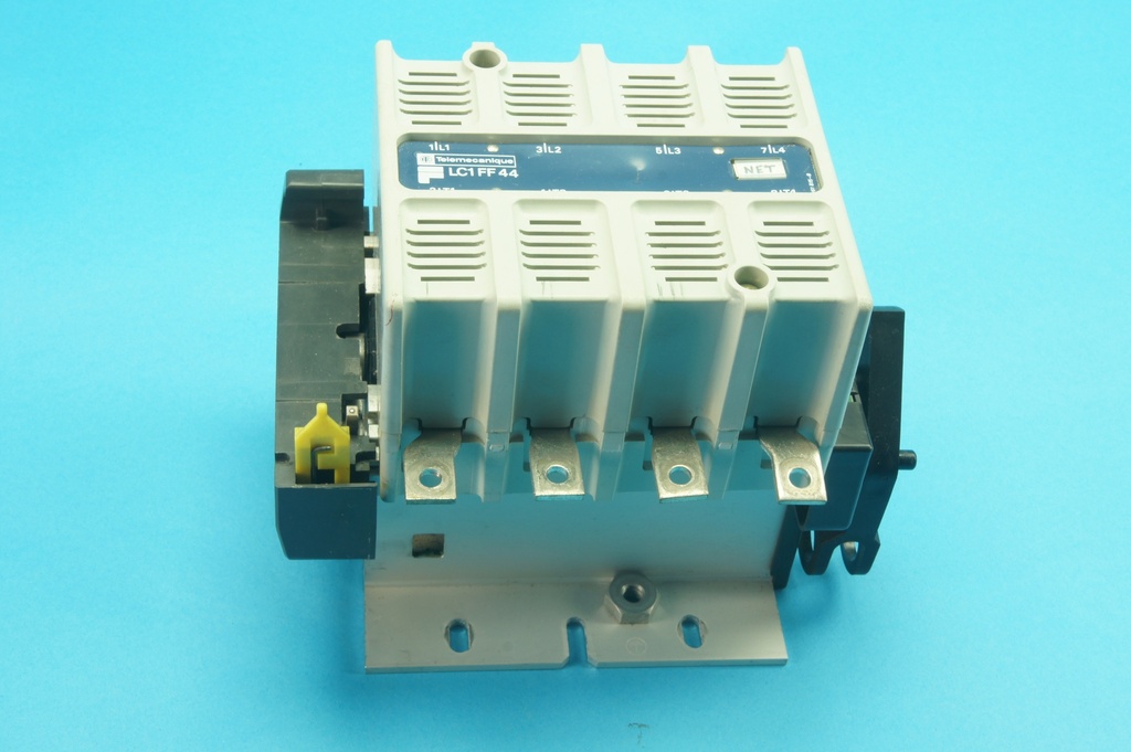 Telemecanique LC1FF44 Contactor 4-Pole 230V AC Coil