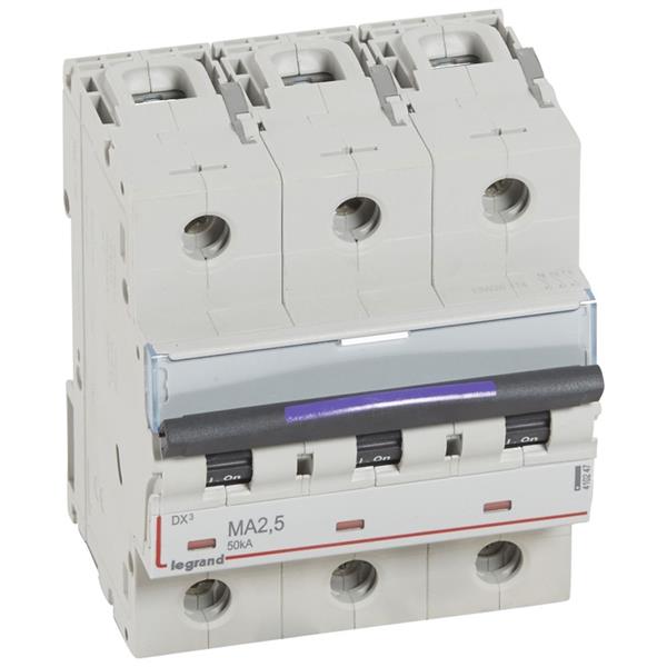 Automaat DX³ MA - 50kA - enkel magnetisch 32A - 3-polig 400V - 2,5A - 4,5 mod.