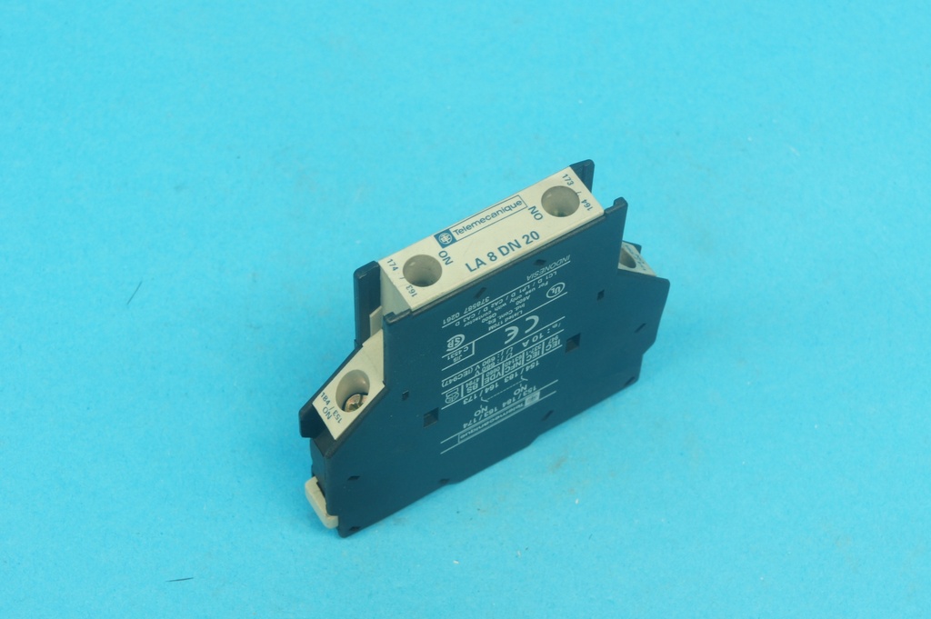 Telemecanique LA8DN20 auxiliary contact block lateral 2 NO 10A 690VAC contacts (for use only with contactor LC1.D/LP1.D/CA2.D/CA3.D)