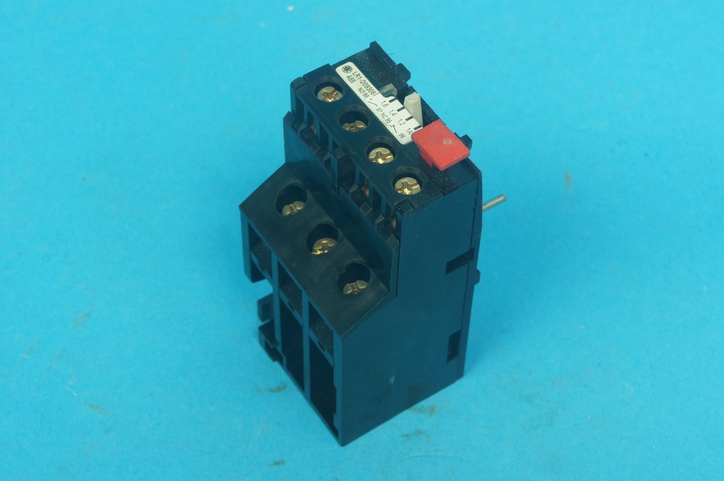 Telemecanique LR1-D09306A65 LR1D09306A65 thermal overload relay 1-1.6 A 3 poles with 1 NO and 1 NC contacts 660 VAC 10A, to be used with contactor LC1-D/LP1-D or adapter LA7-D