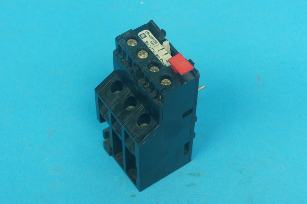 Telemecanique LR1-D09310A65 LR1D09310A65 thermal overload relay 4-6 A 3 poles with 1 NO and 1 NC contacts 660 VAC 10A, to be used with contactor LC1-D/LP1-D or adapter LA7-D