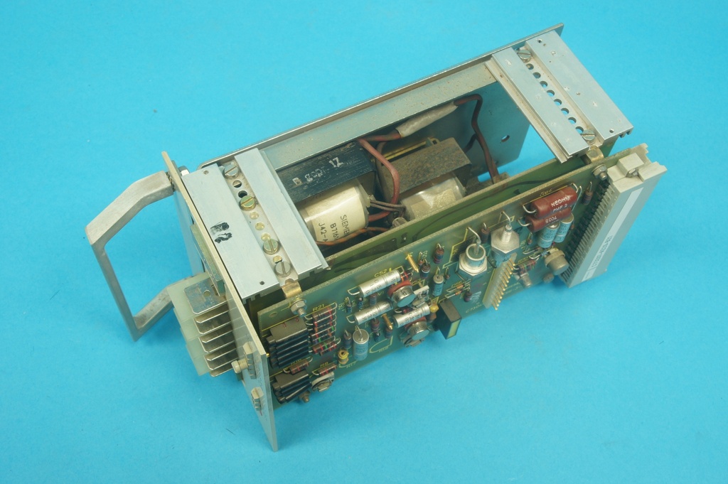 Siemens 7TD4311-0 C73207-A200-A1 C73207-A220-B21 C72334-A23-C1 C73040-A23-C66-3-87 basic module functional generator differential protection relay single phase with front plug 1 A 50-60 Hz