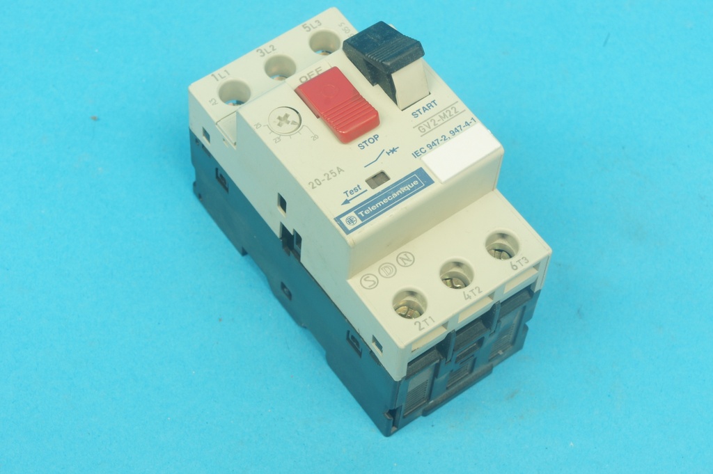 Telemecanique GV2-M22 motor-ptotective circuit breaker 3 poles 20 - 25 A 690 VAC 50/60 Hz