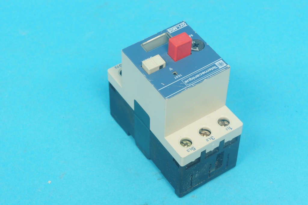 Telemecanique GV1-M08 motor-ptotective circuit breaker 3 poles 2.5 - 4 A 660 VAC 50/60 Hz 380-415-440-500-660 VAC