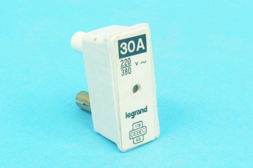 [24730-A] Legrand 24730 plug-in circuit breaker 30 A 220/380 VAC 30 mm new