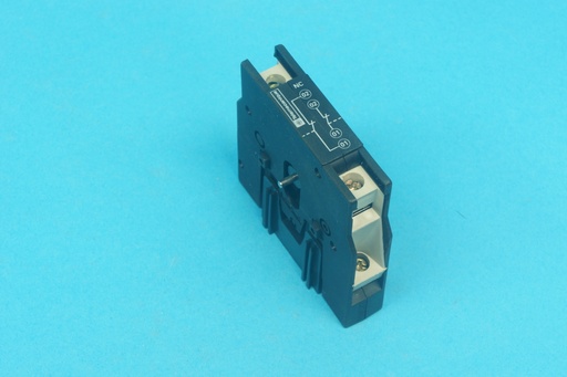 [LA9D0902-C] Telemecanique LA9D0902 mechanical interlock for reversing contactor/inversing block with 2 NC 32A contacts