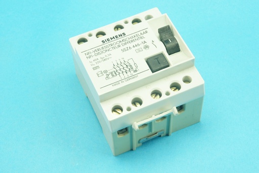 [5SZ6446-1A-C] Siemens 5SZ6446-1A residual current (erath leakage) circuit breaker 3 poles + N 40A 300mA 3kA 220/380 VAC